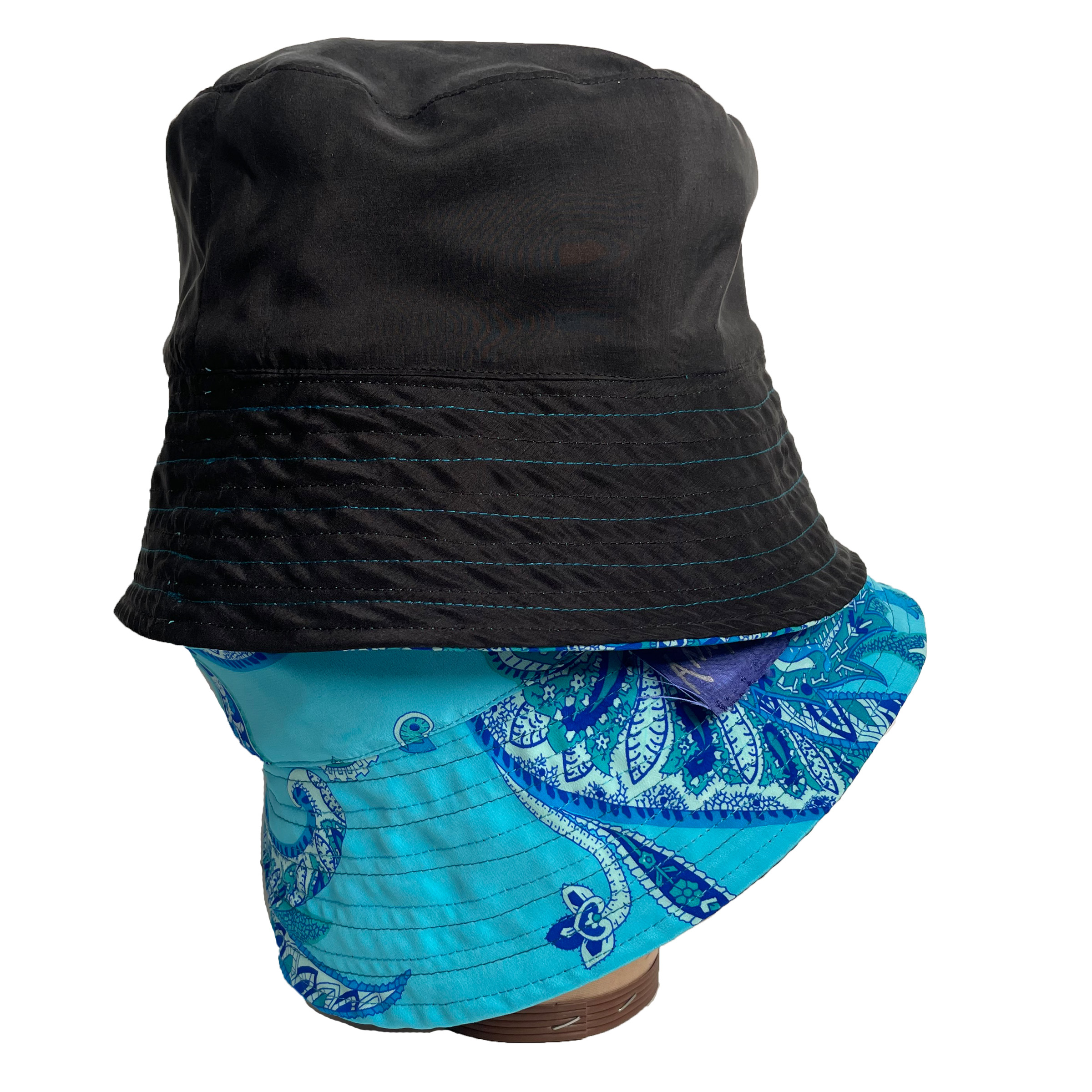Silk Reversible Bucket Hat - The Blues & Black: Pretty AnntoiNets